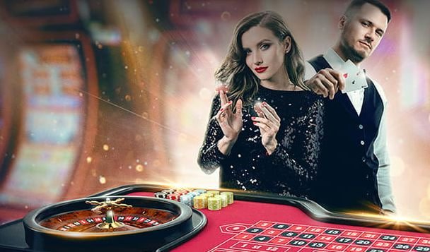 qqe withdrawal screen showing GCash and Maya cash-out options for Filipino players